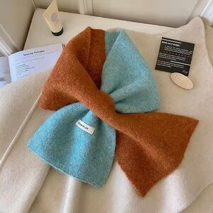 Cashmere Blue and Brown Knitted Scarf